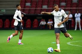 邵丽丽通过 邵丽丽通过